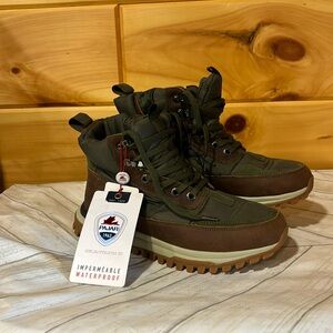 Pajar Canada Boots  Furona waterproof Ankle New with tags size 8 no box